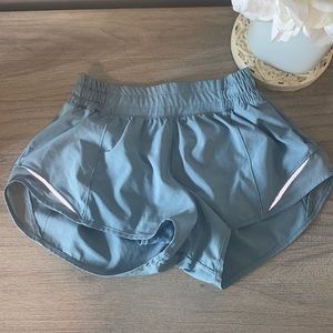 LULULEMON HOTTY HOT SHORT II * 2.5